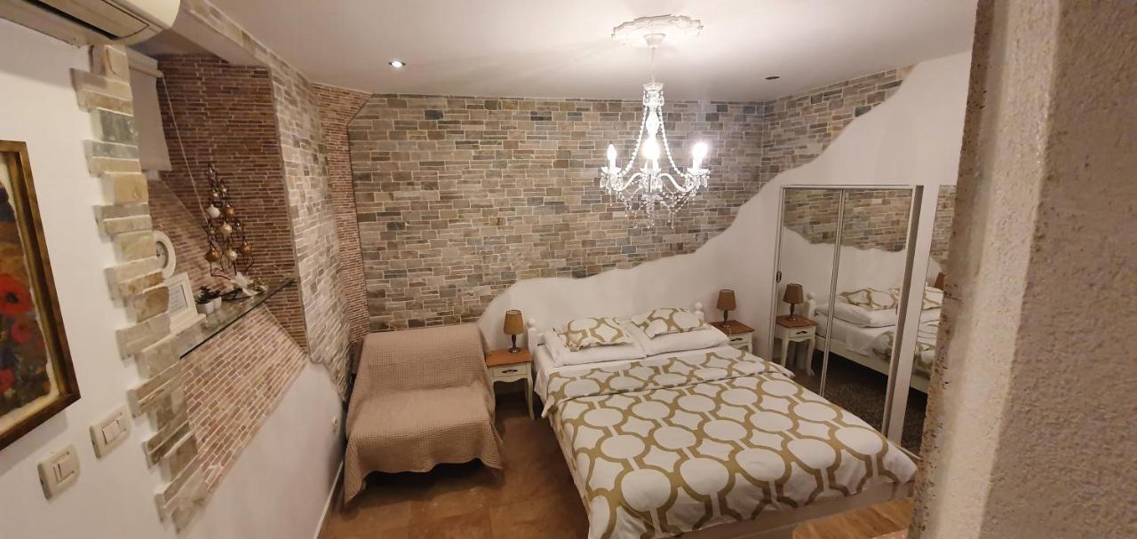 Split Studio A Priori Apartman Kültér fotó